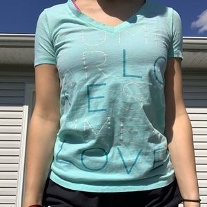 American Eagle “Favorite T”